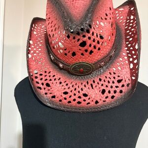 Bullhide Hats Run A Muck